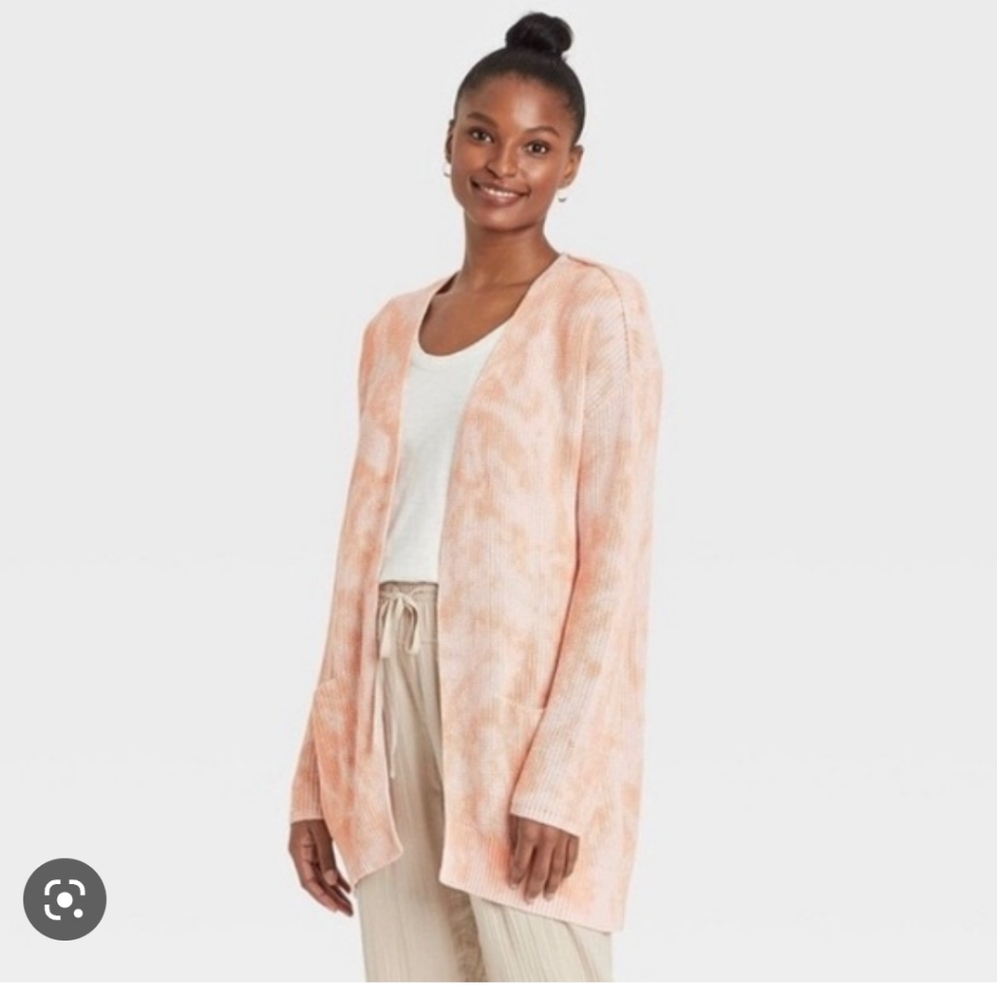 Universal Thread Coral tie dye cardigan/sweater size medium